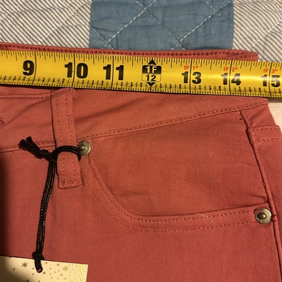 NWT COSMIC BLUE LOVE
Milo Side Split Capri Skinny Jean in Flamingo Pink - Picture 3 of 13